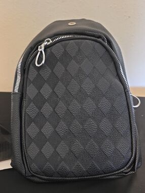 Black Diamond-Pattern Crossbody Sling Bag - Men
